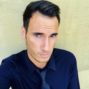 Meet your Posher, Justin